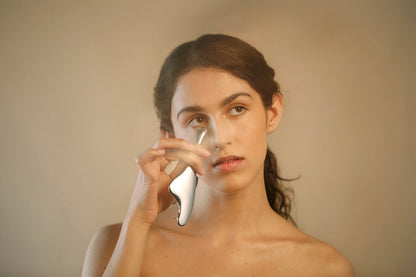 Hadaka Sōleil Solar Powered Microcurrent Gua Sha Sculptor
